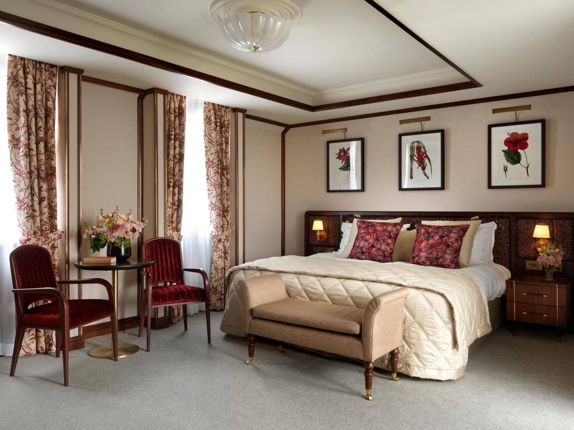 The Stafford London Hotel Exterior foto A bedroom at the hotel
