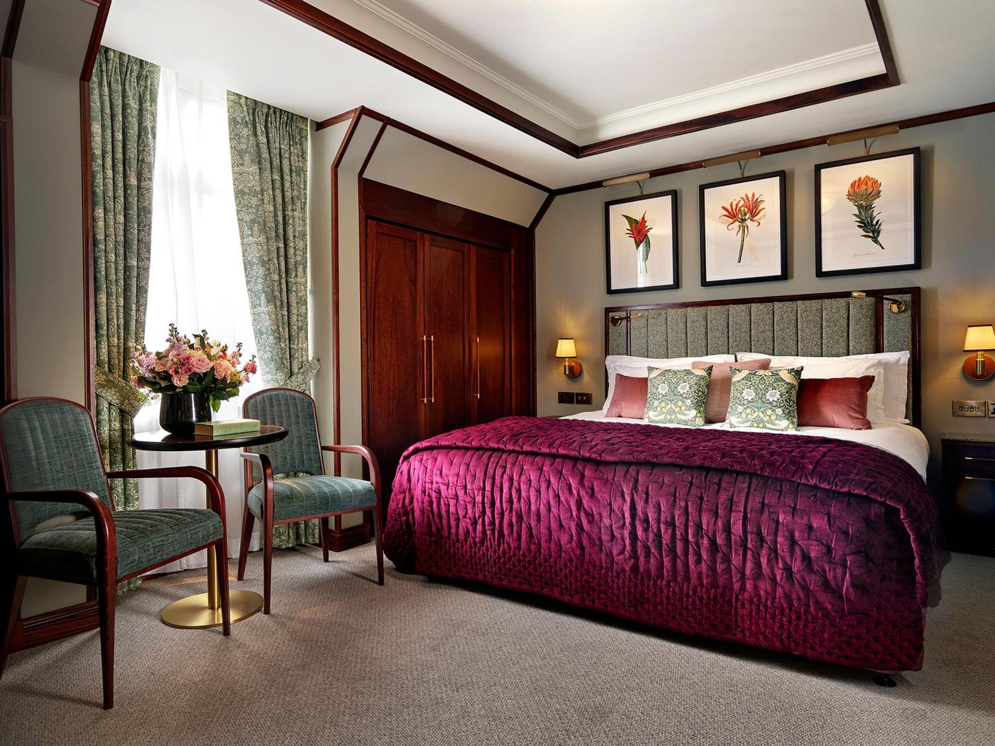 The Stafford London Hotel Exterior foto A bedroom at the hotel