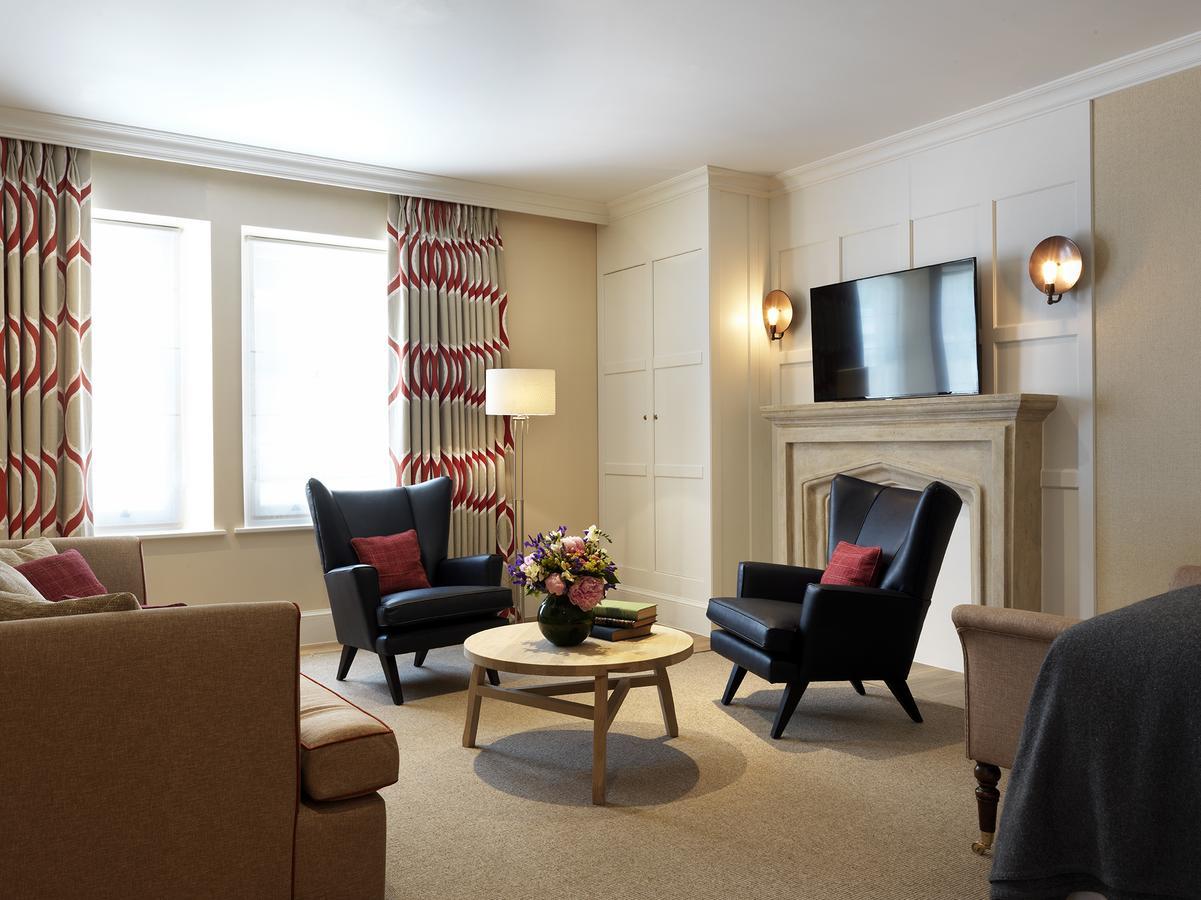 The Stafford London Hotel Exterior foto A suite at the Hotel de Crillon