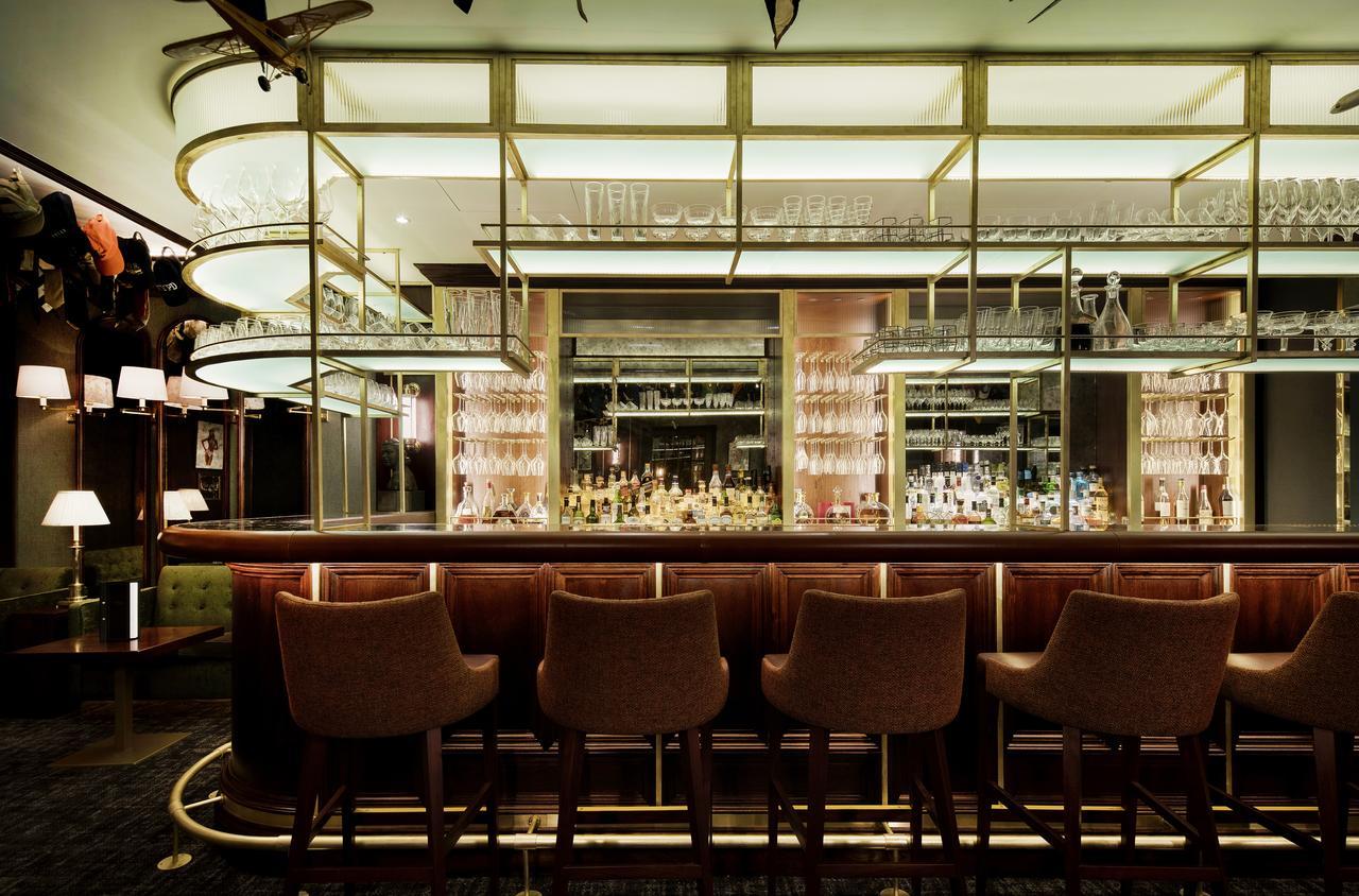 The Stafford London Hotel Exterior foto The bar at the Connaught