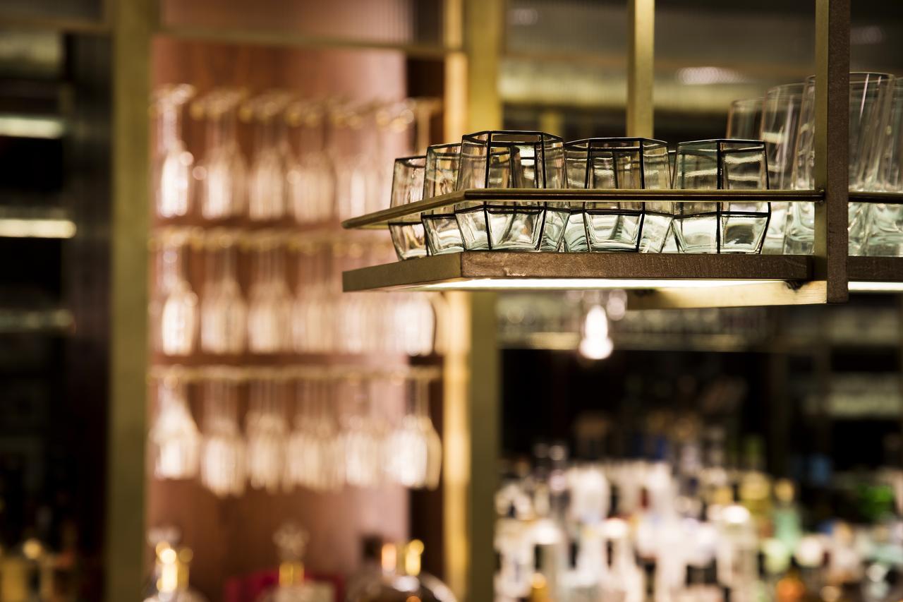 The Stafford London Hotel Exterior foto A bar in a restaurant