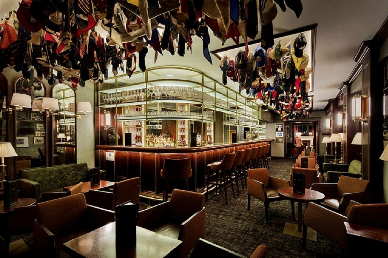 The Stafford London Hotel Exterior foto The bar at the London Edition